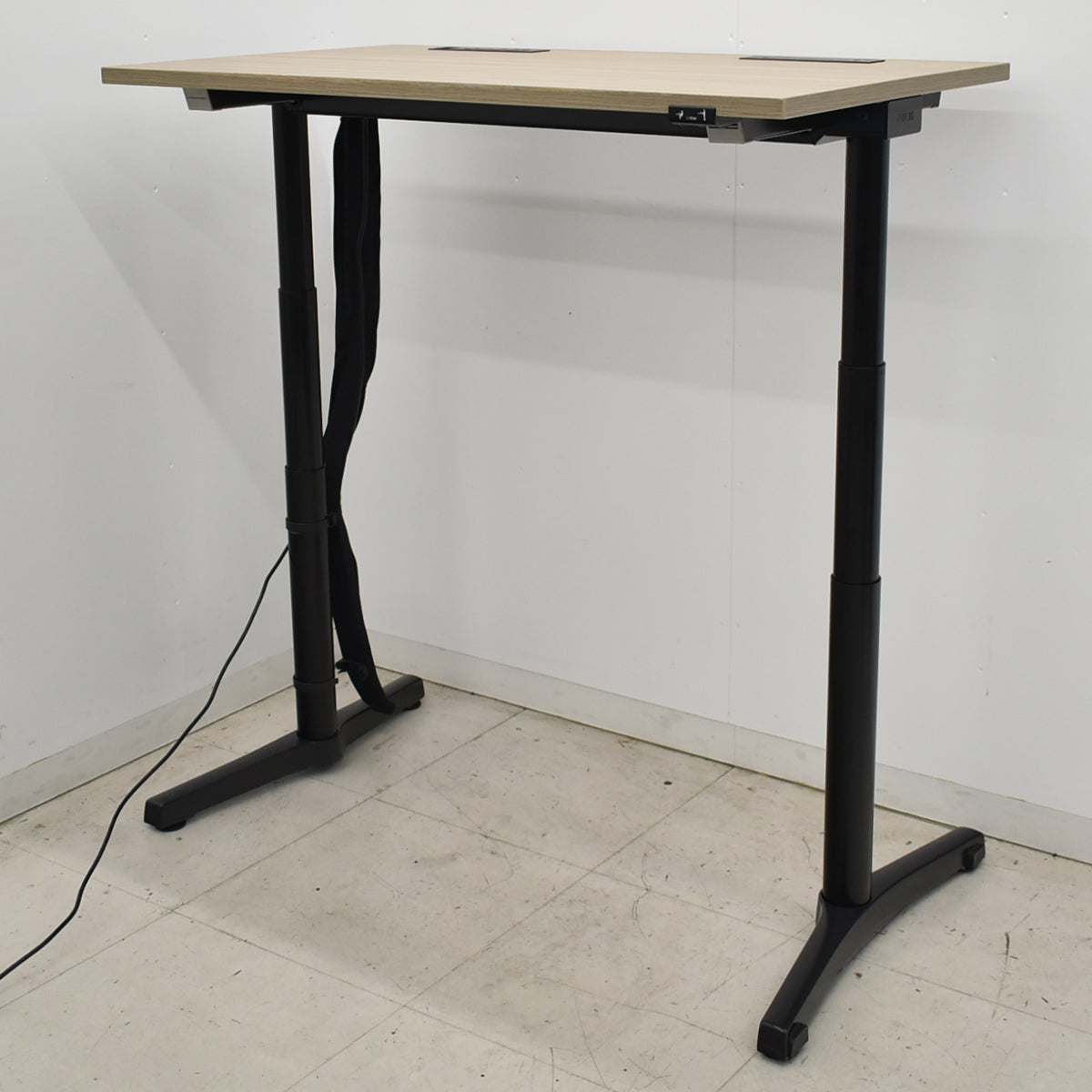 【中古】イトーキ　トイロ　電動昇降デスク　W1150　2026050901【中古オフィス家具】
