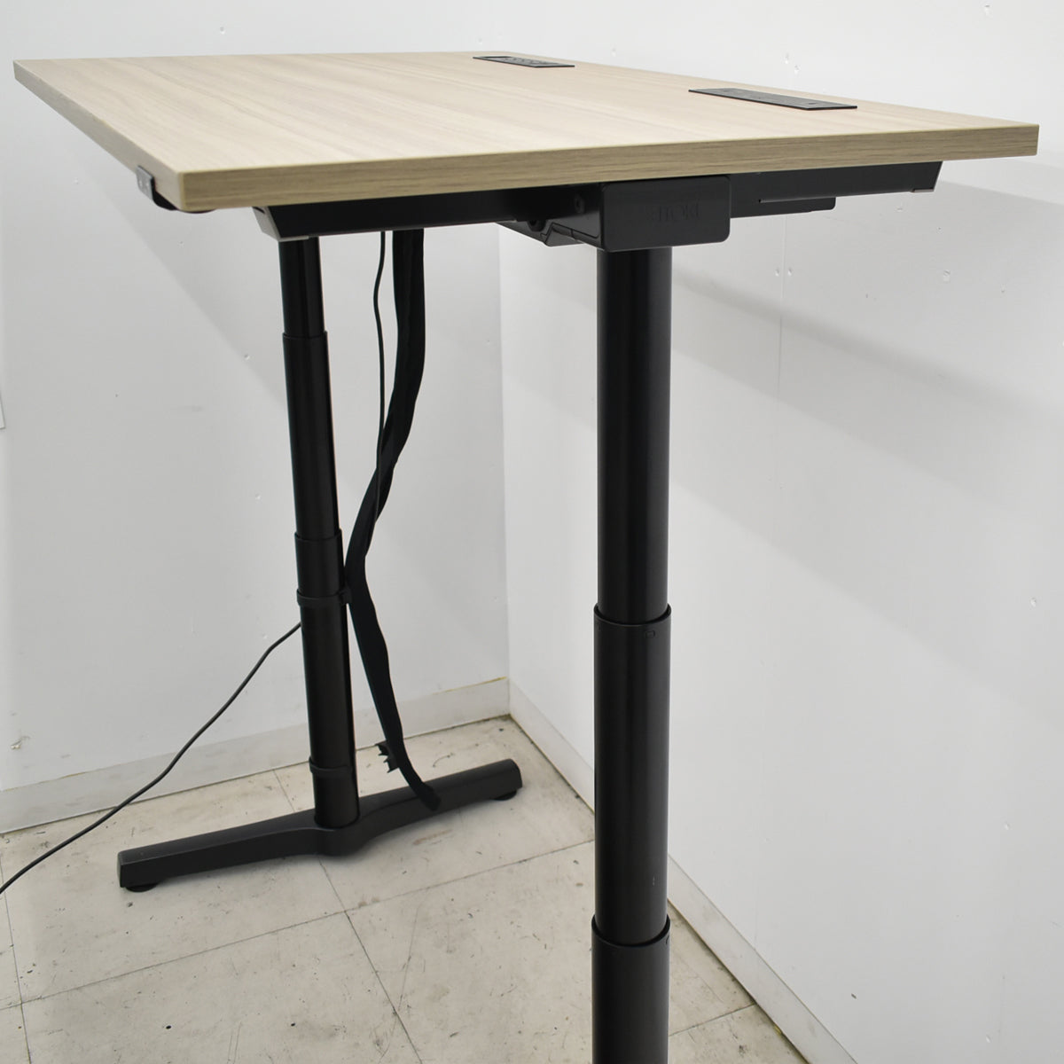 【中古】イトーキ　トイロ　電動昇降デスク　W1150　2026050901【中古オフィス家具】