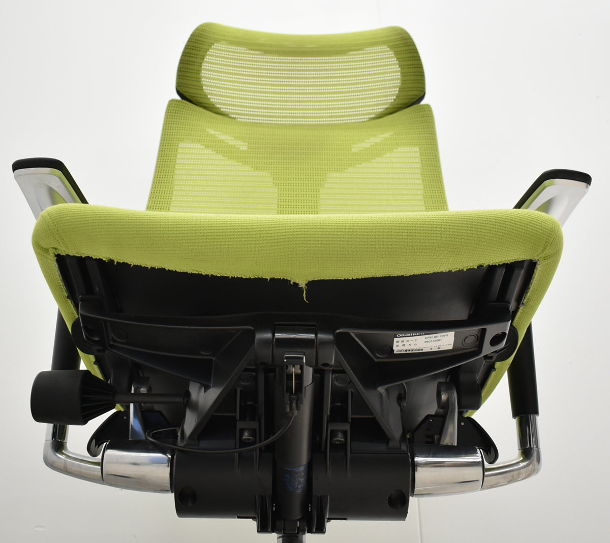 【中古】オカムラ　バロン　エクストラハイバック　可動肘　可動ヘッドレスト　ポリッシュ　ライムグリーン　2026050903【中古オフィス家具】