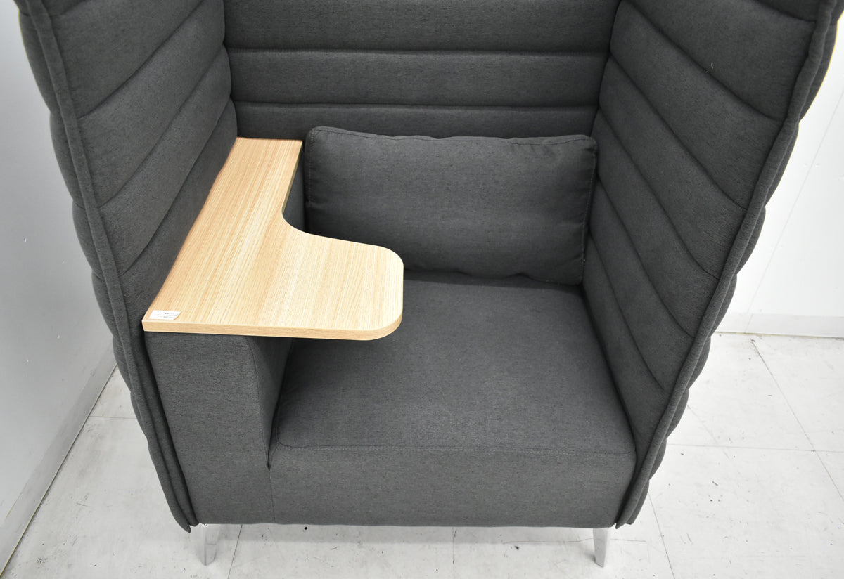 【中古】[持ち帰り限定品]ハイビス　ハイバックソファ　一人用ブースソファ　テーブル付　ダークグレー　幅920　2026051104【中古オフィス家具】