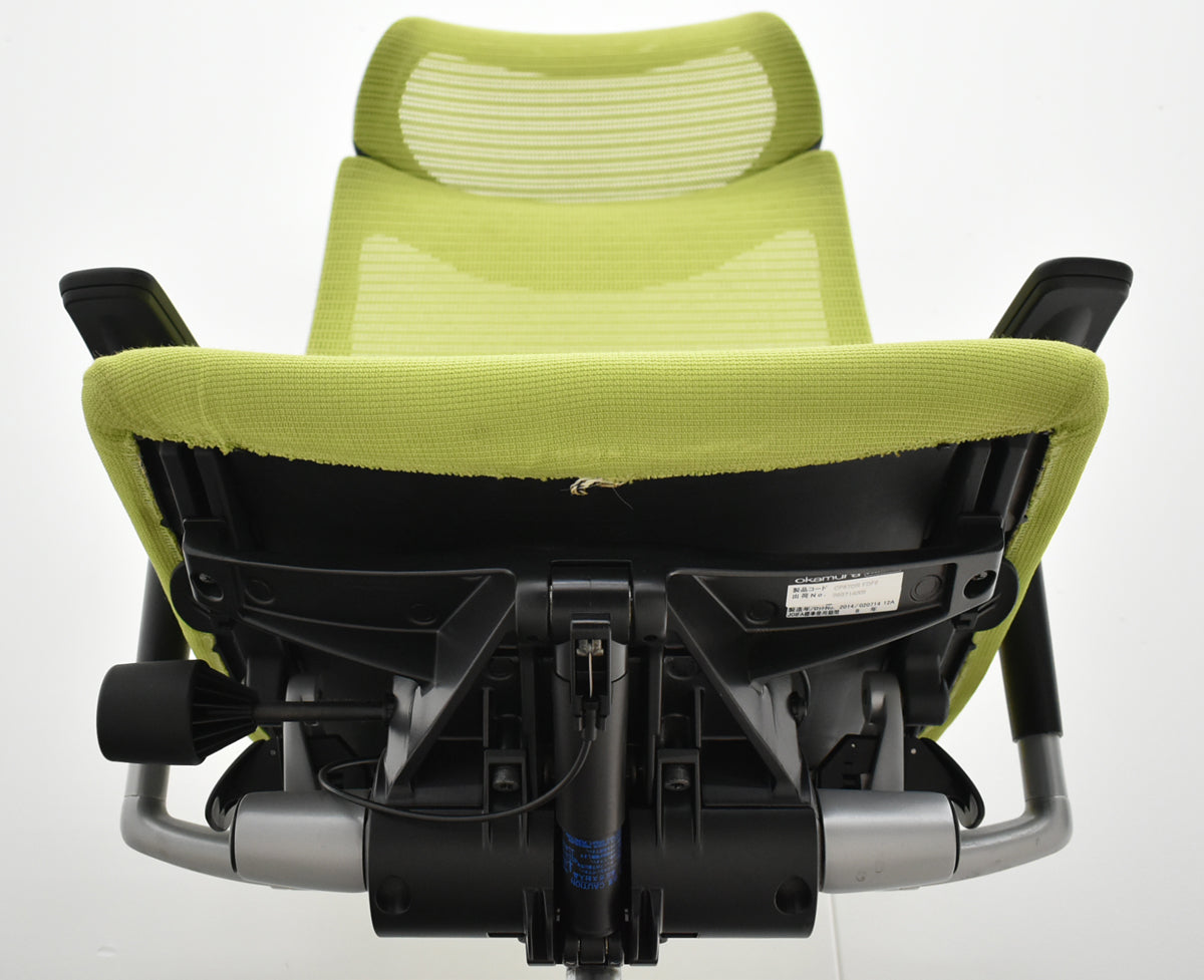 【中古】オカムラ　バロン　エクストラハイバック　可動肘　固定ヘッドレスト　シルバー脚　ライムグリーン　2026051206【中古オフィス家具】