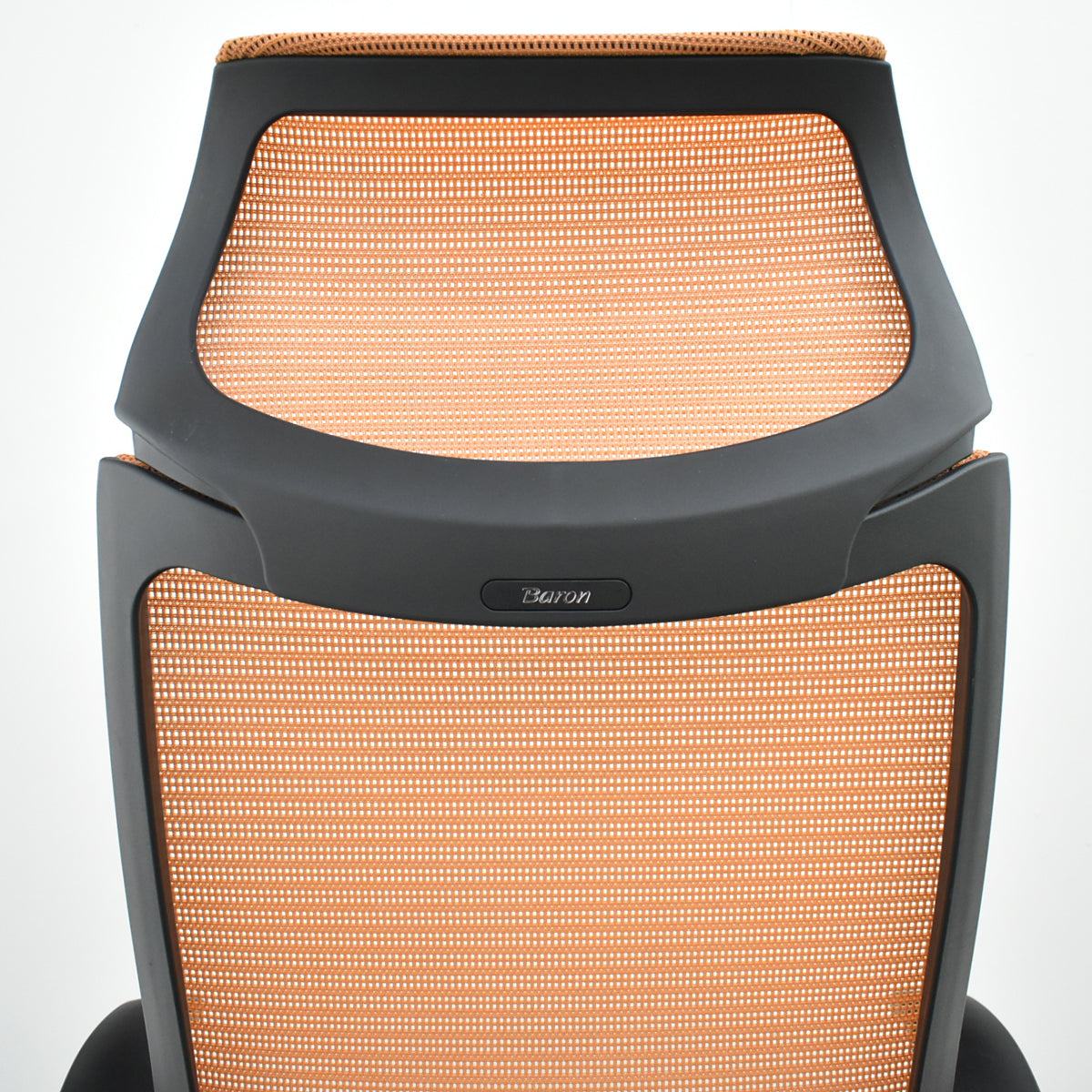 【中古】オカムラ　バロン　エクストラハイバック　可動肘　固定ヘッドレスト　シルバー脚　オレンジ　2026051302【中古オフィス家具】