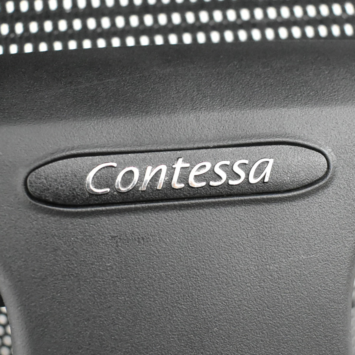 【中古】オカムラ　コンテッサ　エクストラハイバック　大型ヘッドレスト　可動肘　ランバーサポート　肘パッド新品　ブラック　2026052201【中古オフィス家具】