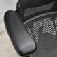 【中古】ハーマンミラー　アーロンチェア　Bサイズ　フル装備　ランバーサポート　肘ダイヤルタイプ　ガスシリンダー新品　ブラック　2026052305【中古オフィス家具】