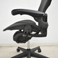 【中古】ハーマンミラー　アーロンチェア　Bサイズ　フル装備　ランバーサポート　ガスシリンダー新品　ブラック　2026052502【中古オフィス家具】