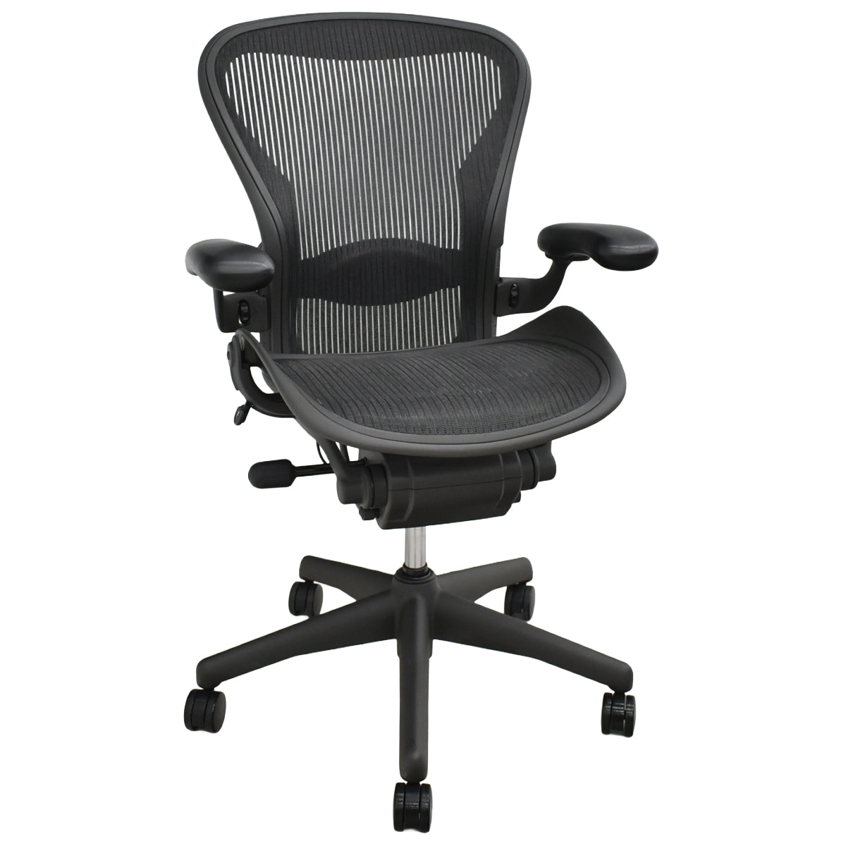 【中古】ハーマンミラー　アーロンチェア　Bサイズ　フル装備　ランバーサポート　ガスシリンダー新品　ブラック　2026052503【中古オフィス家具】