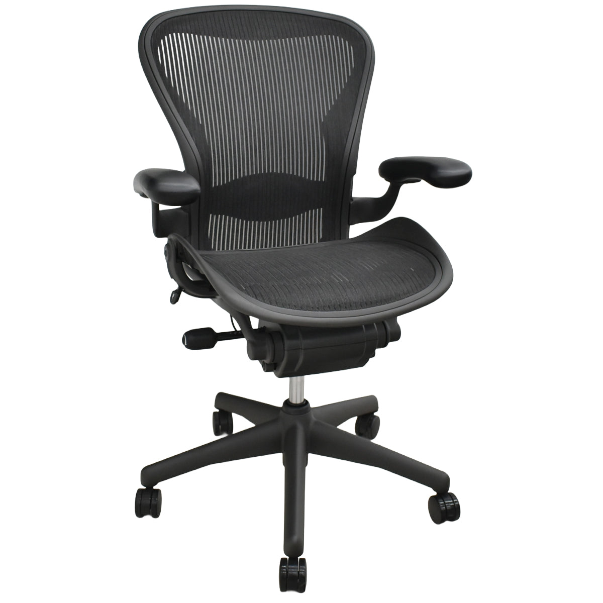【中古】ハーマンミラー　アーロンチェア　スタンダード　Ｂサイズ　ランバーサポート　ガスシリンダー新品　ブラック　2026052504【中古オフィス家具】