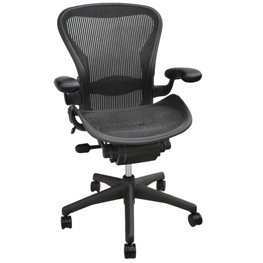 【中古】ハーマンミラー　アーロンチェア　スタンダード　Ｂサイズ　ランバーサポート　ガスシリンダー新品　ブラック　2026052505【中古オフィス家具】