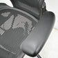 【中古】ハーマンミラー　アーロンチェア　Aサイズ　フル装備　ランバーサポート　ガスシリンダー新品　ブラック　2026052702【中古オフィス家具】