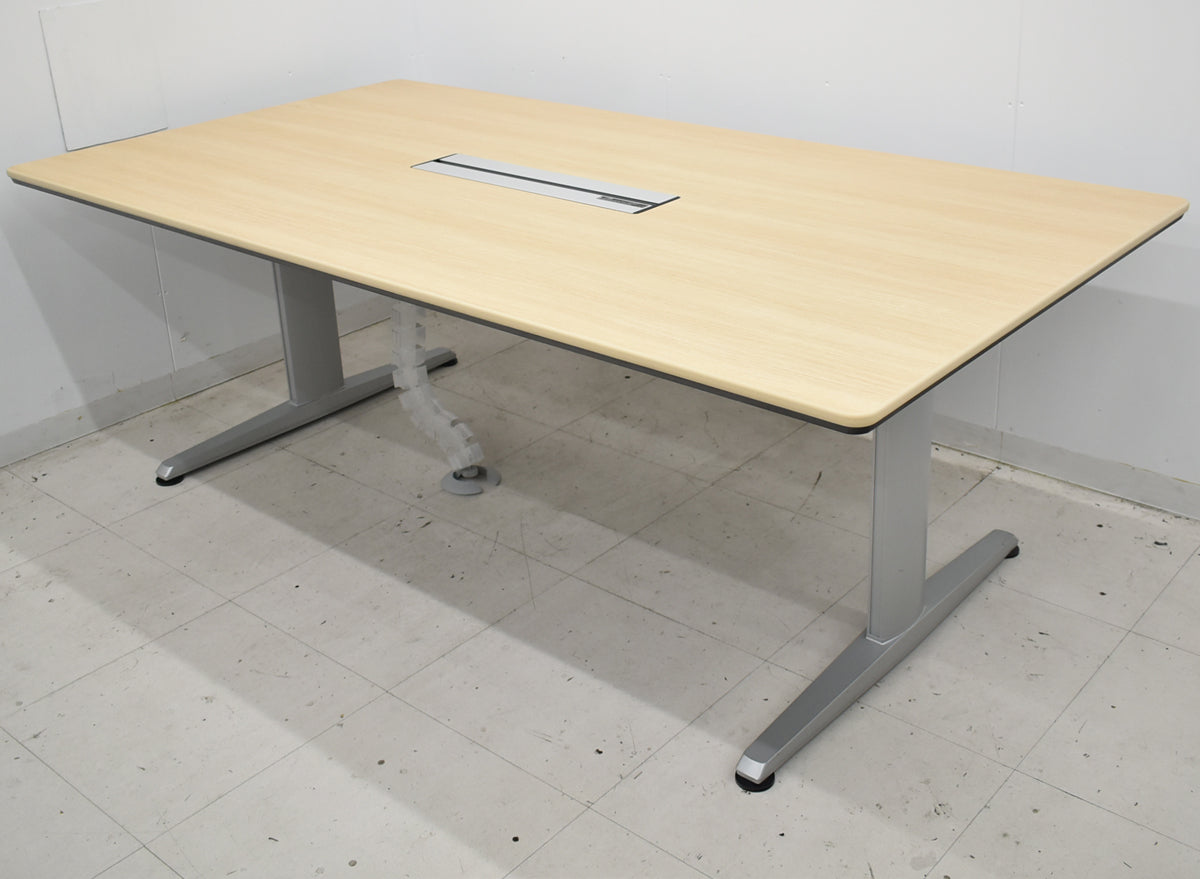 【中古】オカムラ　リフティオ　大型会議テーブル　中央配線ダクト付　幅2100　2026060401【中古オフィス家具】