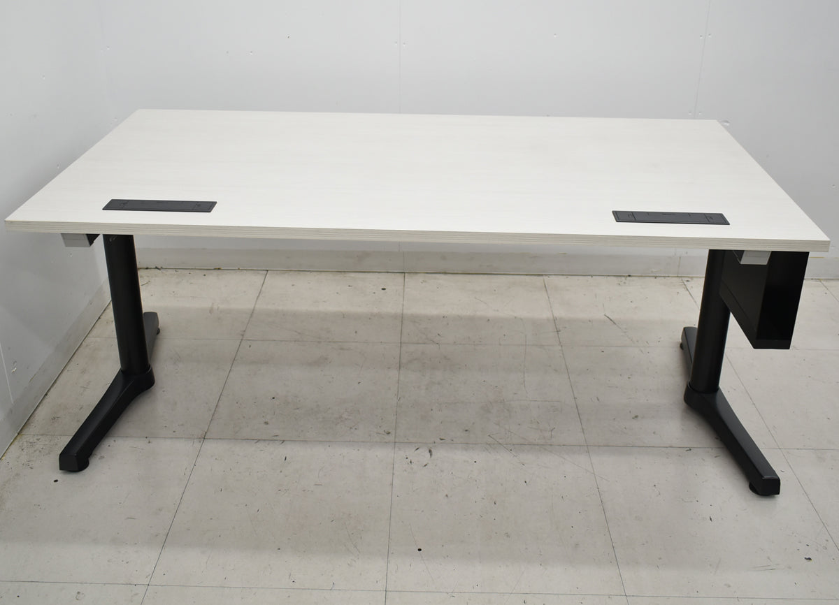 【中古】イトーキ　トイロ　電動昇降会議デスク　コントロールボタンタイプ　幅1600　2026060605【中古オフィス家具】