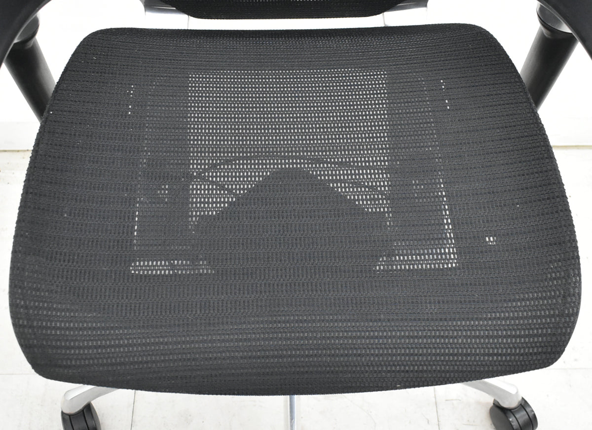 【中古】オカムラ　バロン　エクストラハイバック　可動肘　固定ヘッドレスト　ポリッシュ　昇降ガス交換済　ブラック　2026062301【中古オフィス家具】
