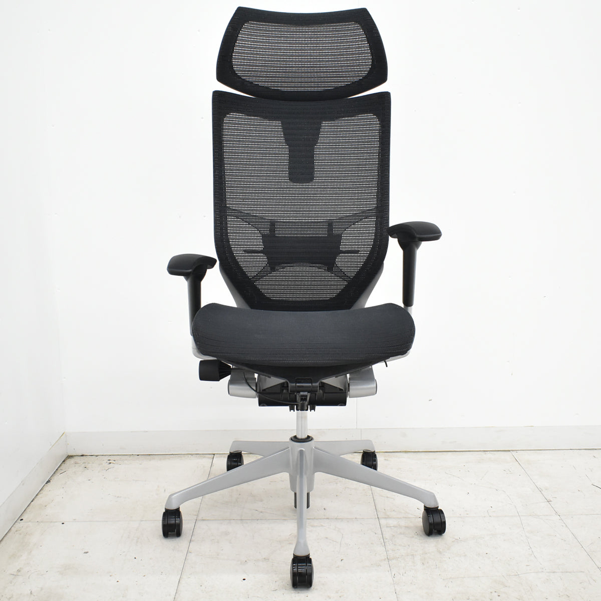 【中古】オカムラ　バロン　エクストラハイバック　可動肘　可動ヘッドレスト　ランバーサポート　ブラック　2026062303【中古オフィス家具】