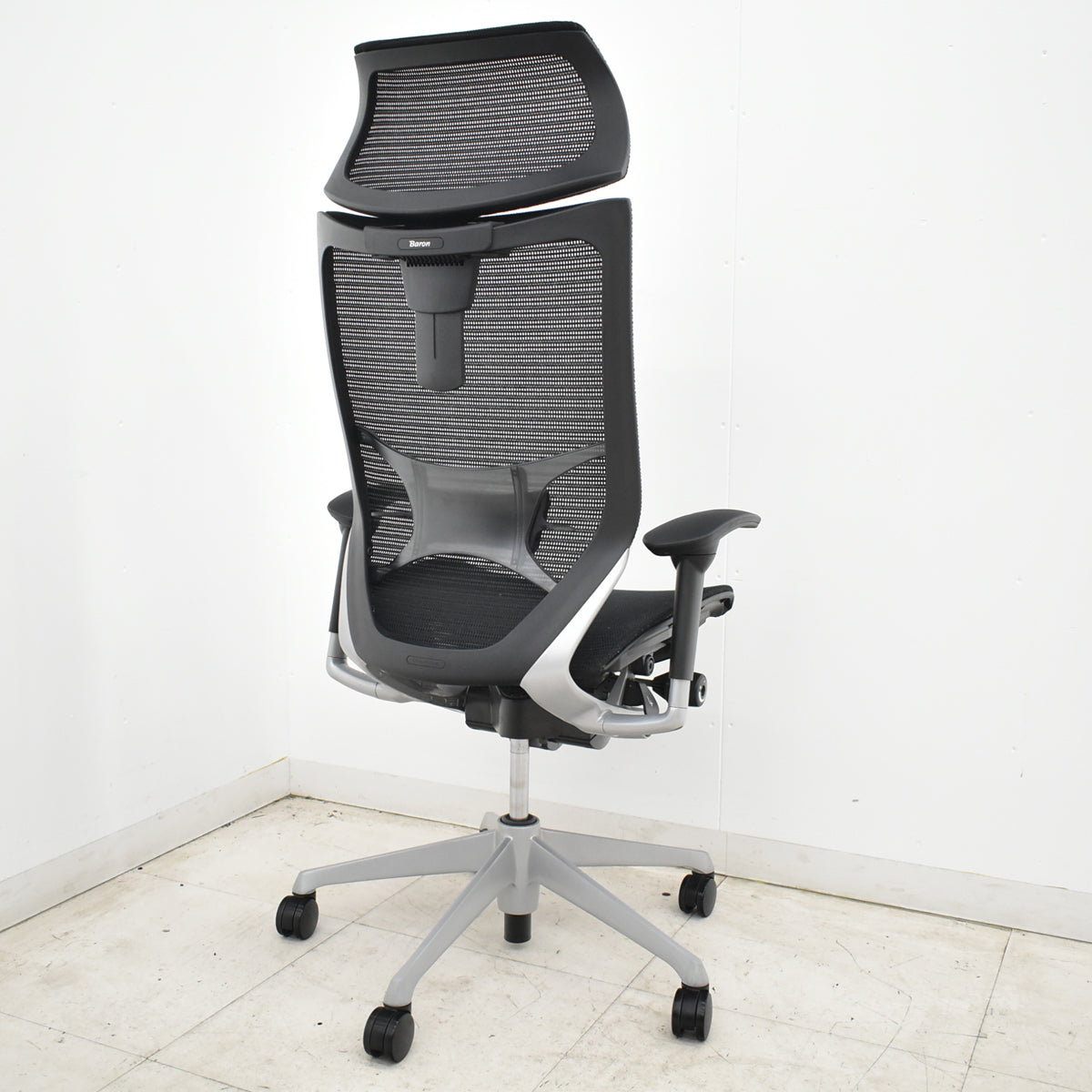 【中古】オカムラ　バロン　エクストラハイバック　可動肘　可動ヘッドレスト　ランバーサポート　ブラック　2026062303【中古オフィス家具】