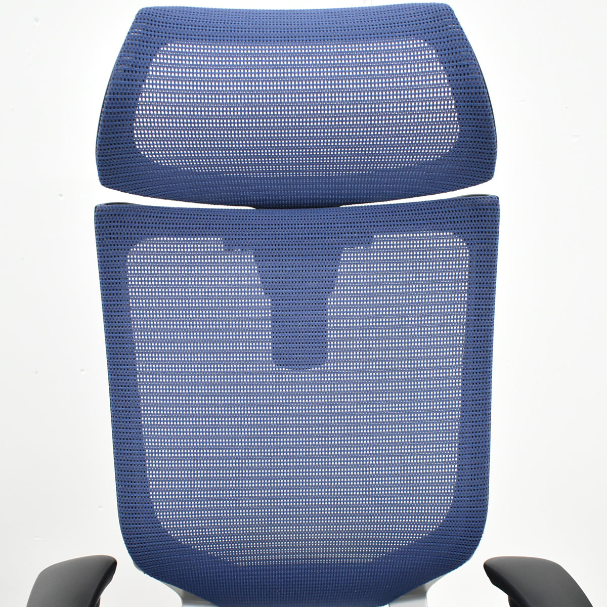 【中古】オカムラ　バロン　エクストラハイバック　可動肘　可動ヘッドレスト　ミディアムブルー　2026062305【中古オフィス家具】