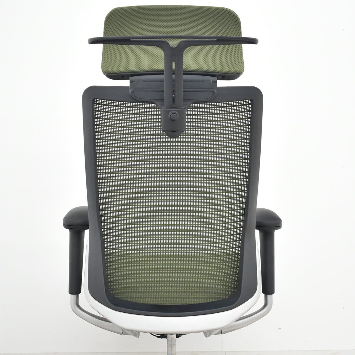 【中古】オカムラ　コーラル　エクストラハイバック　可動ヘッドレスト　可動肘　ハンガー　ダークグリーン　2026062501【中古オフィス家具】