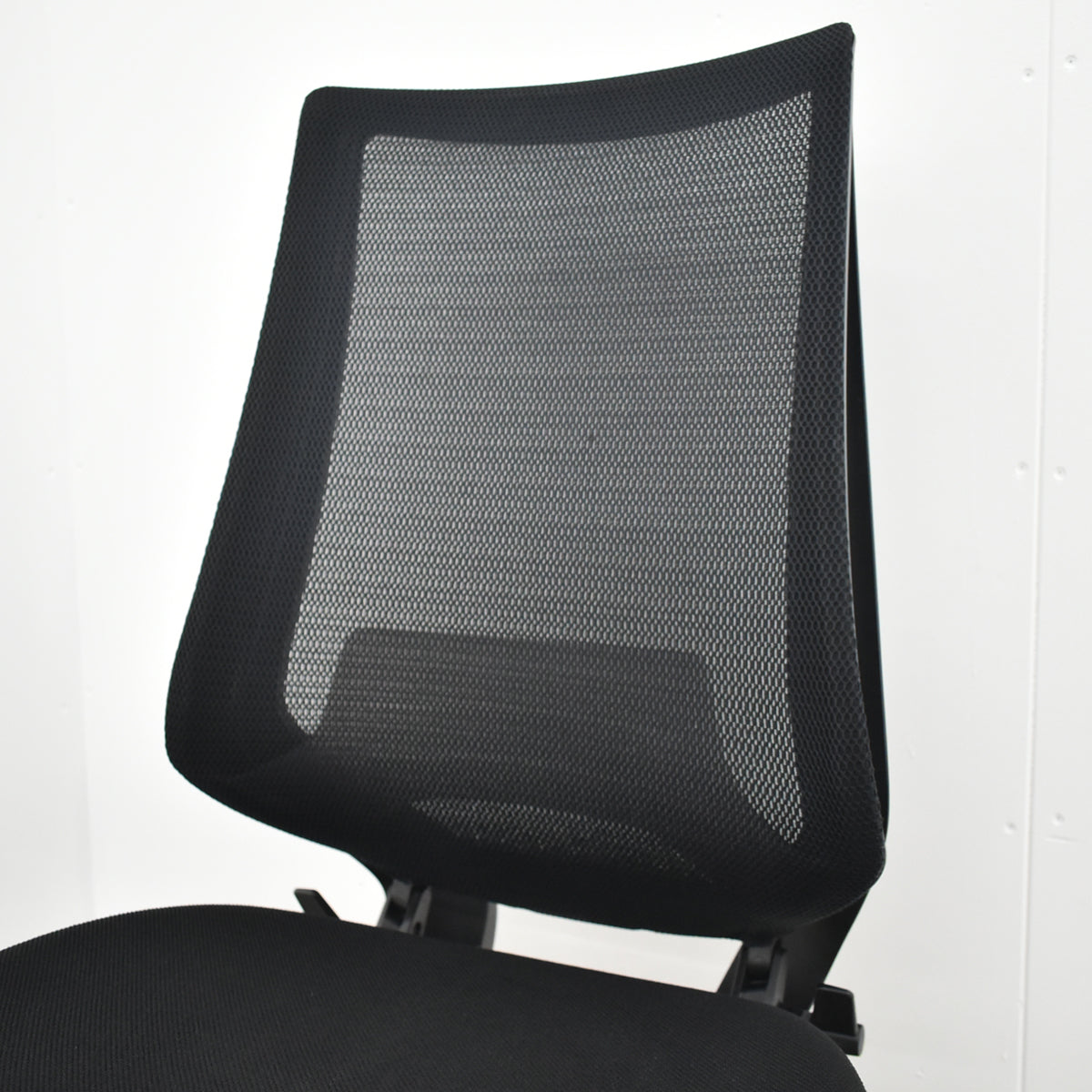 【中古】コクヨ　デュオラ　ランバーサポート　ブラック　肘なし　2019年製　2026062903【中古オフィス家具】