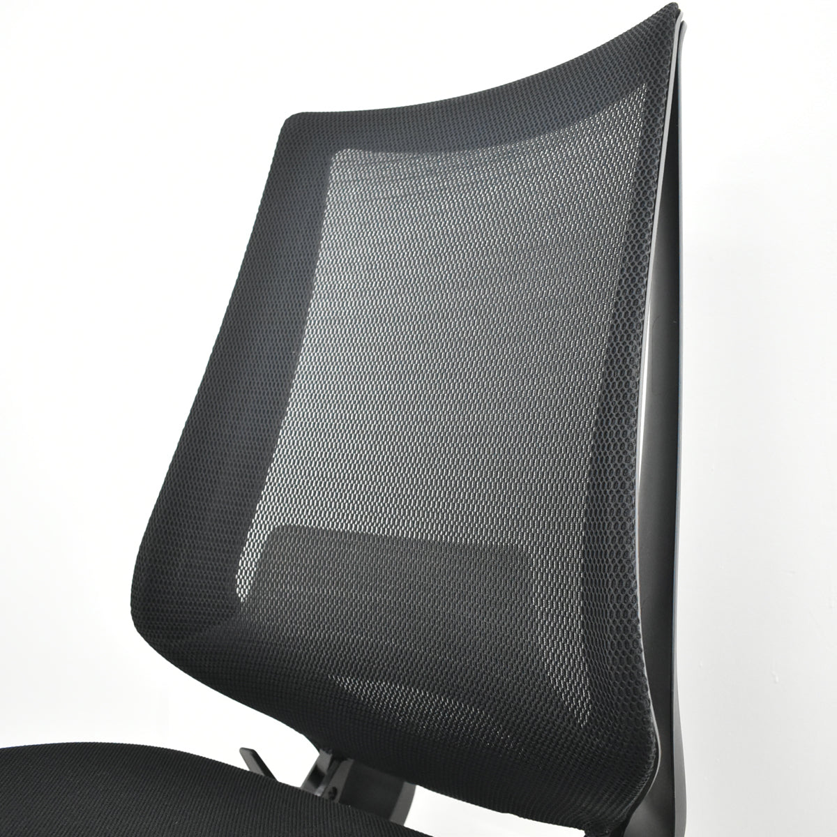 【中古】コクヨ　デュオラ　ランバーサポート　ブラック　肘なし　2019年製　2026062903【中古オフィス家具】