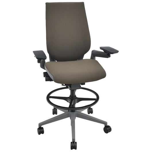 【中古】スチールケース　Gesture　ジェスチャー　製図・カウンター用スツールチェア（ハイチェア）リング肘　ブラウン　2026070202【中古オフィス家具】