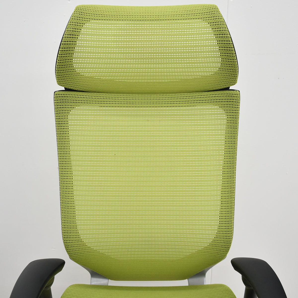 【中古】オカムラ　バロン　エクストラハイバック　可動肘　固定ヘッドレスト　ライムグリーン　2026070602【中古オフィス家具】