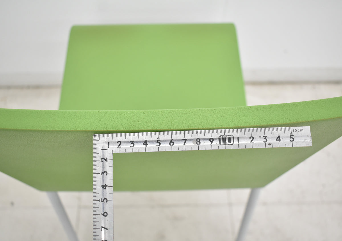 【中古】ヴィトラ vitra.　.03　ゼロスリー　スタッキングチェア　グリーン　2026070704【中古オフィス家具】