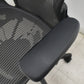 【中古】ハーマンミラー　アーロンチェア　Bサイズ　フル装備　ポスチャーフィット　肘パッド新型　肘レバータイプ　グレー　2026071302【中古オフィス家具】
