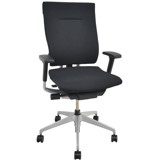 【中古】イトーキ　スピーナ　可動肘　クロスタイプ　シルバー脚　2020年製　ブラック　KE-715GP-Z5T1 2026071401【オフィスチェア】