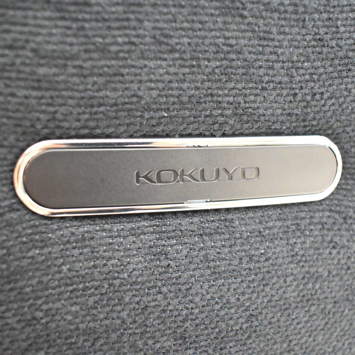 【中古】コクヨ　プント　ヘッドレスト付　可動肘　エアランバーサポート　ポリッシュ　2019年製　ブラック　2026071402【中古オフィス家具】