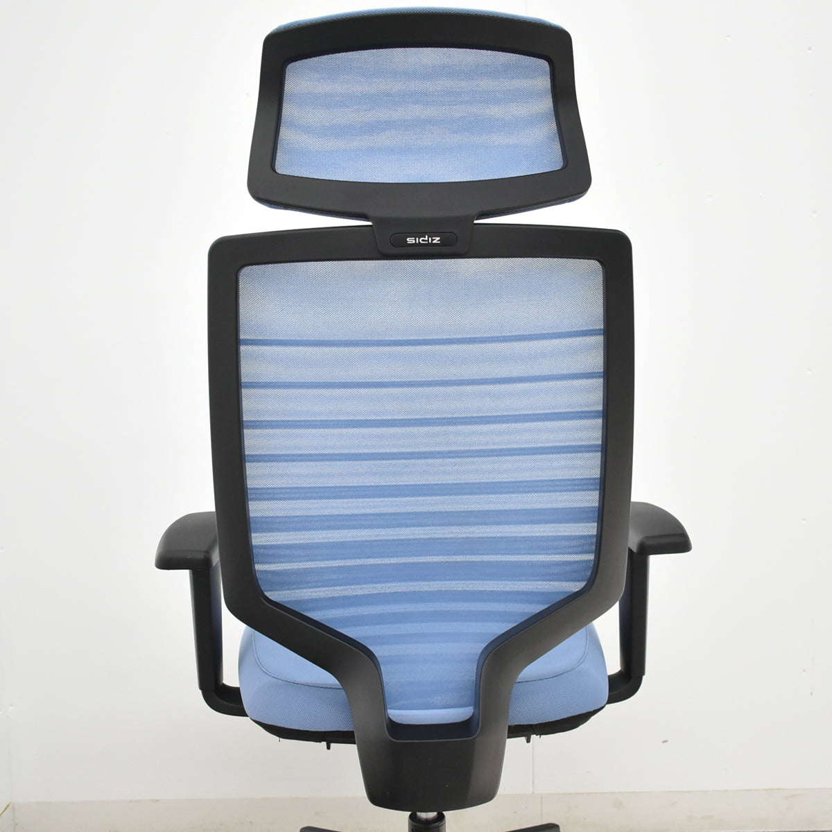 【中古】FURSYS　シディズ　T30チェア　固定ヘッドレスト　可動肘　ウレタンキャスター　ブルー　2026071403【中古オフィス家具】