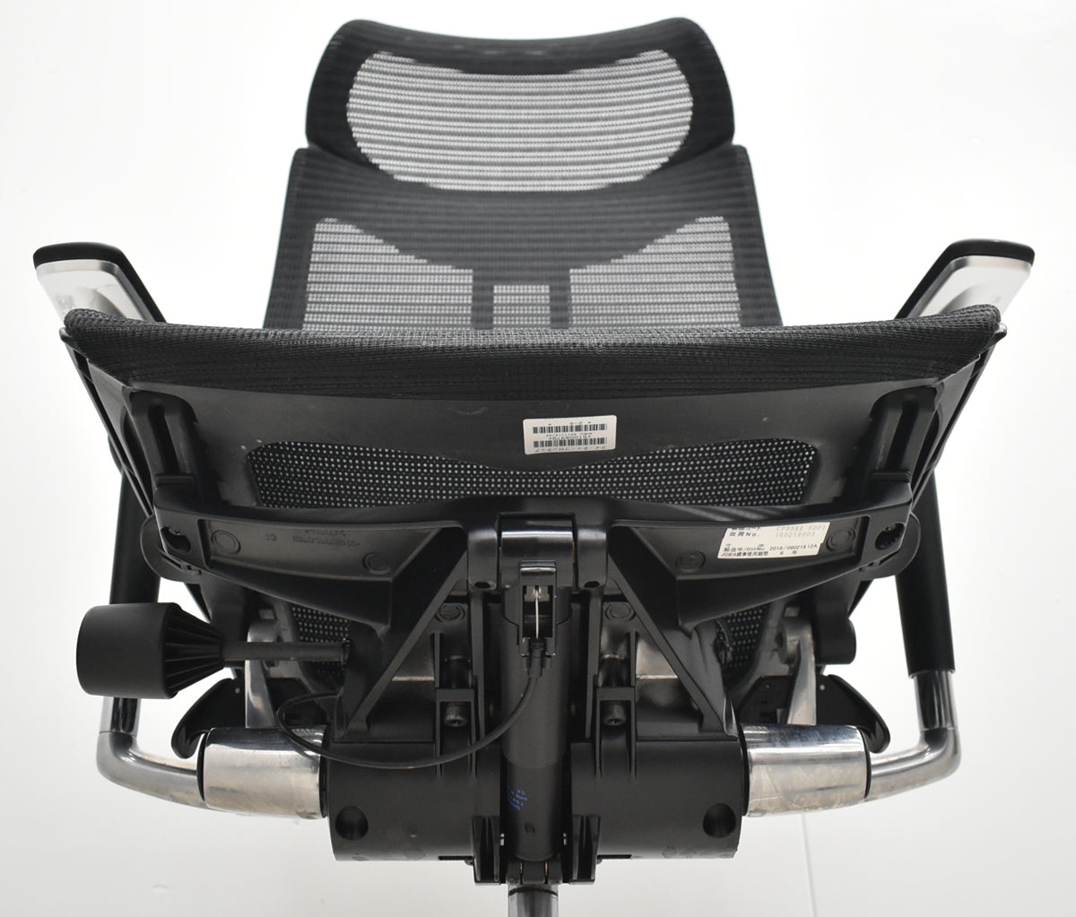 【中古】オカムラ　バロン　エクストラハイバック　可動肘　固定ヘッドレスト　ハンガー　ポリッシュ　2018年製　ブラック　2026071404【中古オフィス家具】