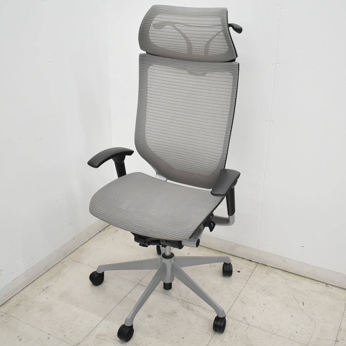 【中古】オカムラ　バロン　エクストラハイバック　可動肘　固定ヘッドレスト　ハンガー　グレー　2026071405【中古オフィス家具】
