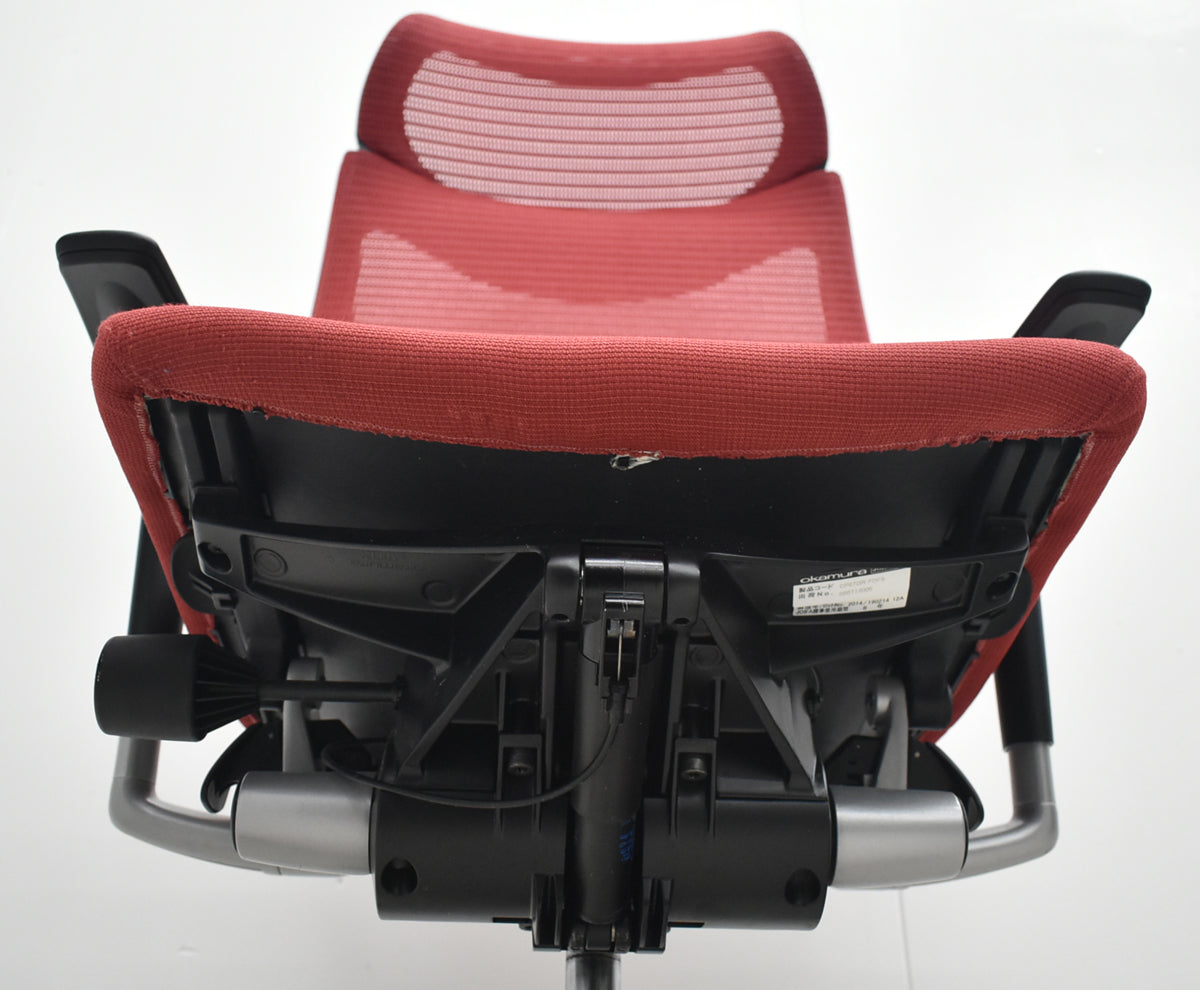 【中古】オカムラ　バロン　エクストラハイバック　可動肘　固定ヘッドレスト　シルバー脚　レッド　2026072102【中古オフィス家具】