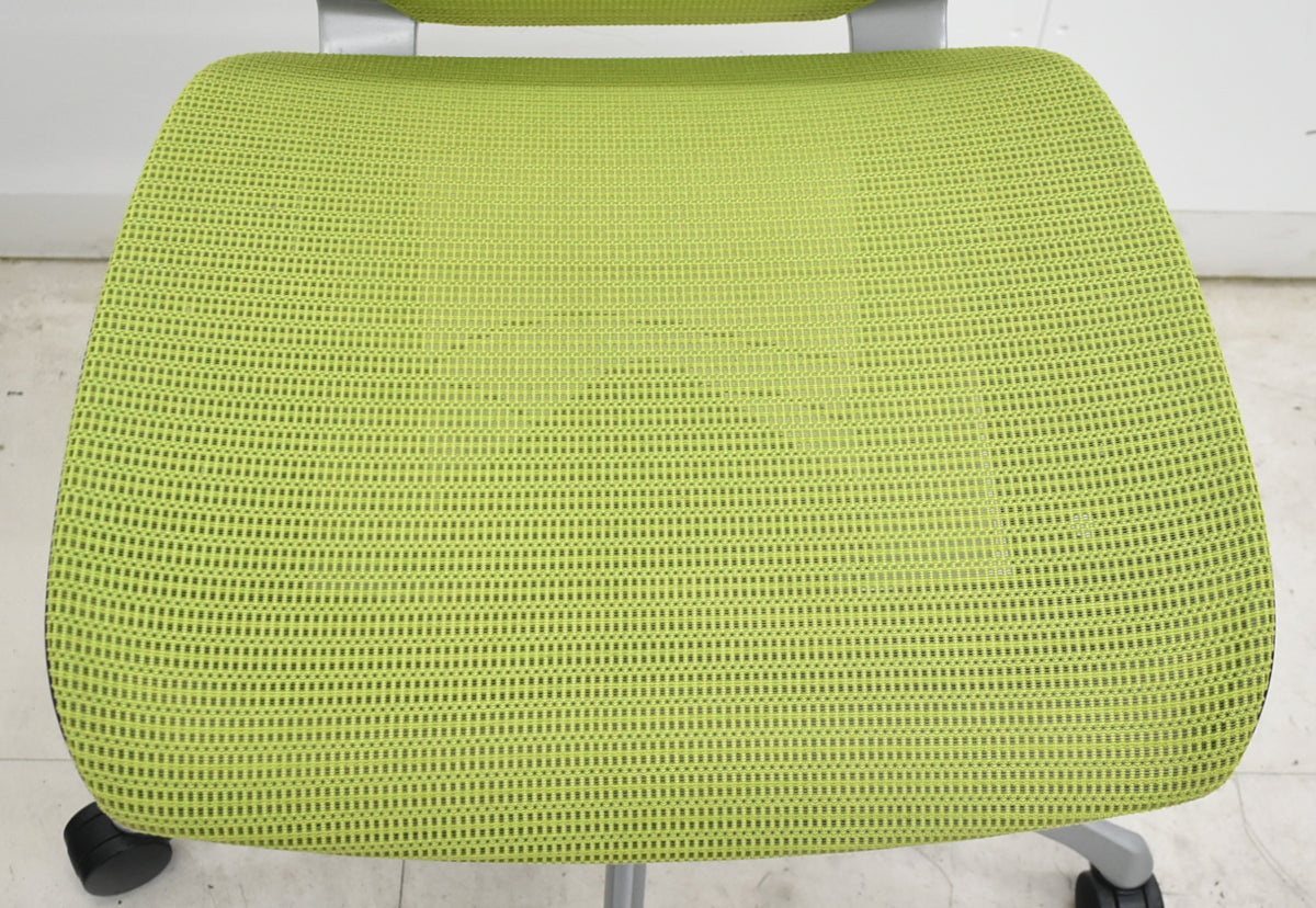 【中古】オカムラ　バロン　ハイバック　肘なし　ライムグリーン　2026072202【中古オフィス家具】