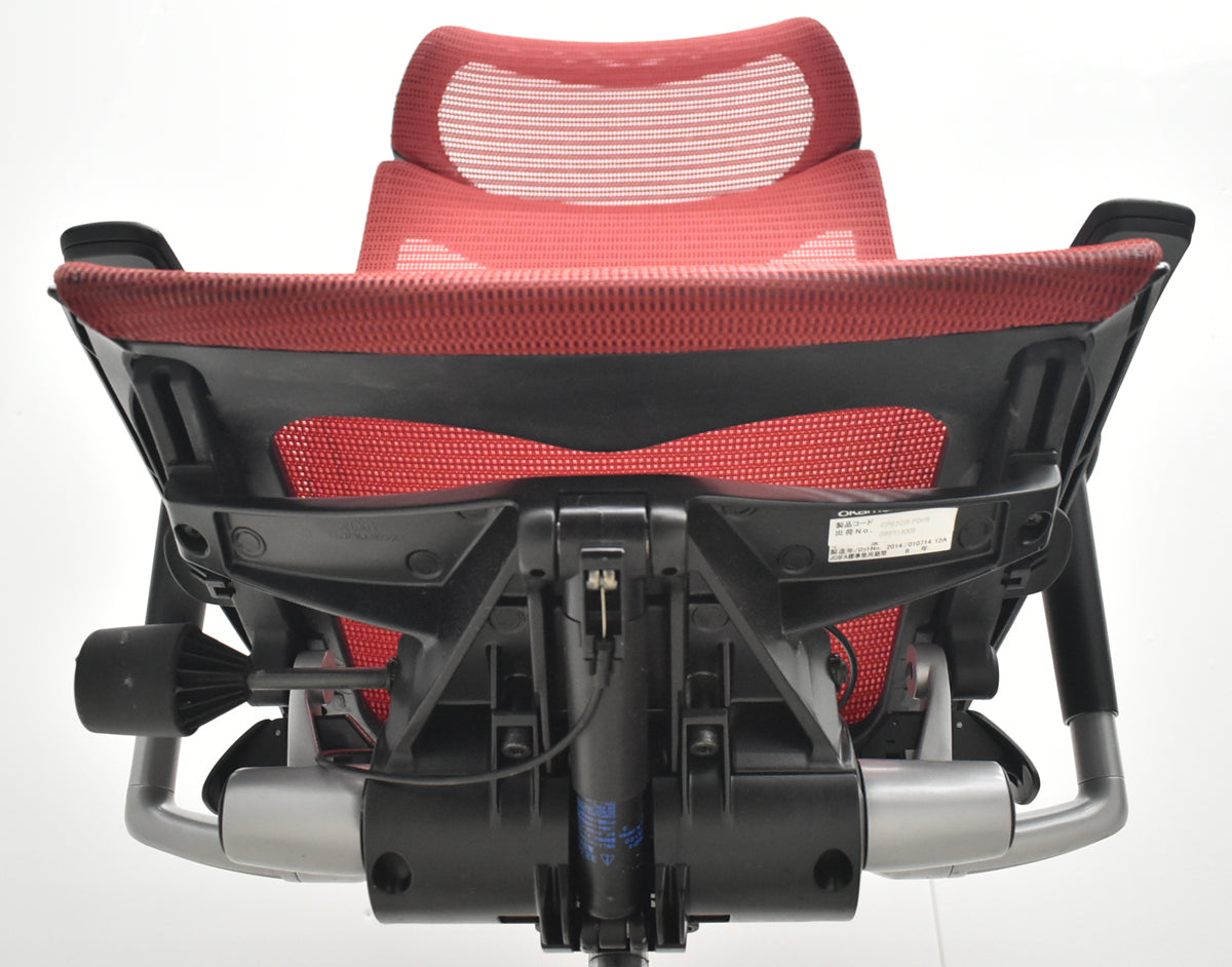 【中古】オカムラ　バロン　エクストラハイバック　可動肘　固定ヘッドレスト　シルバー脚　レッド　2026072203【中古オフィス家具】