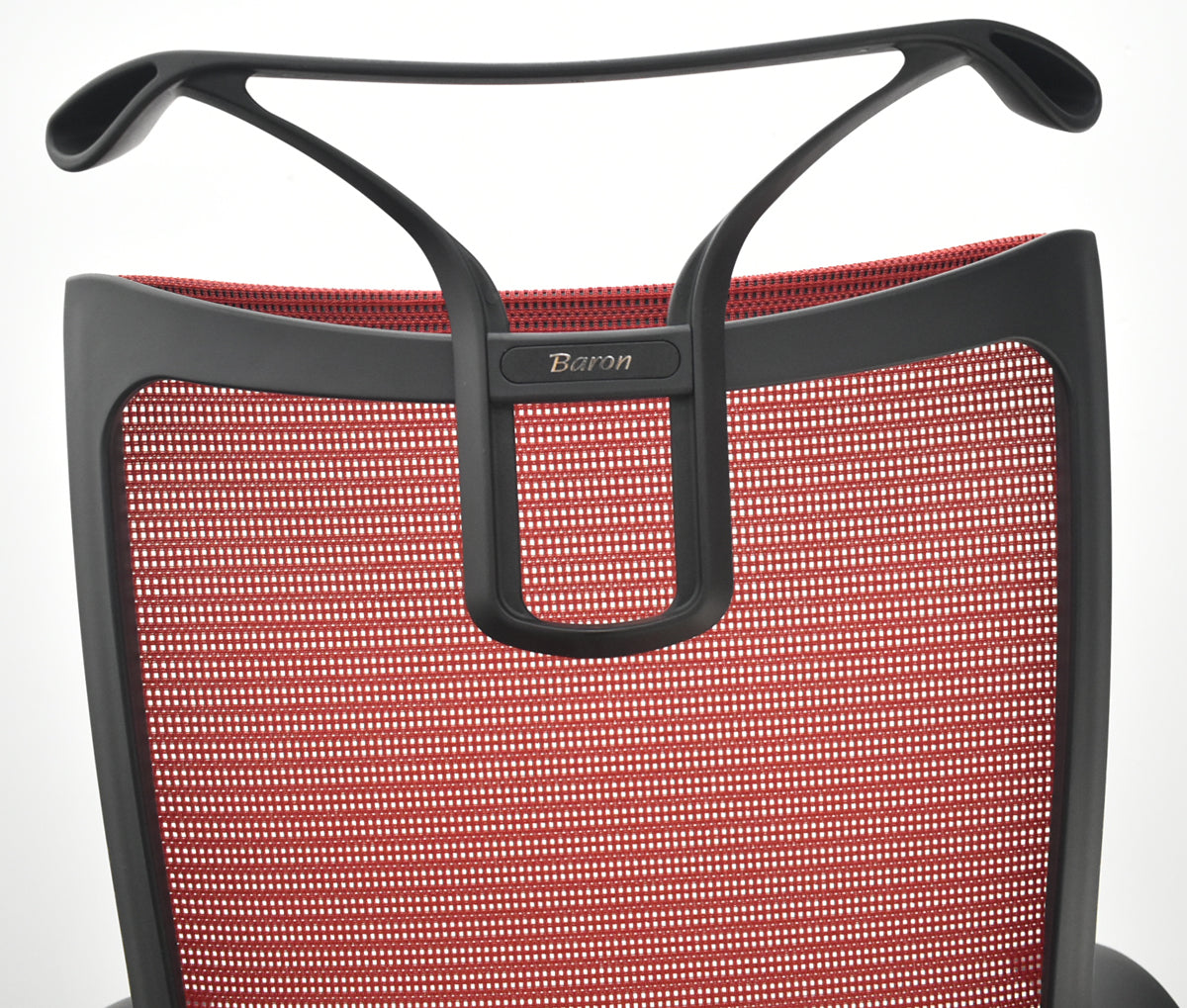 【中古】[難有]オカムラ　バロン　ハイバック　可動肘　ハンガー　シルバー脚　レッド 　2026072207【中古オフィス家具】