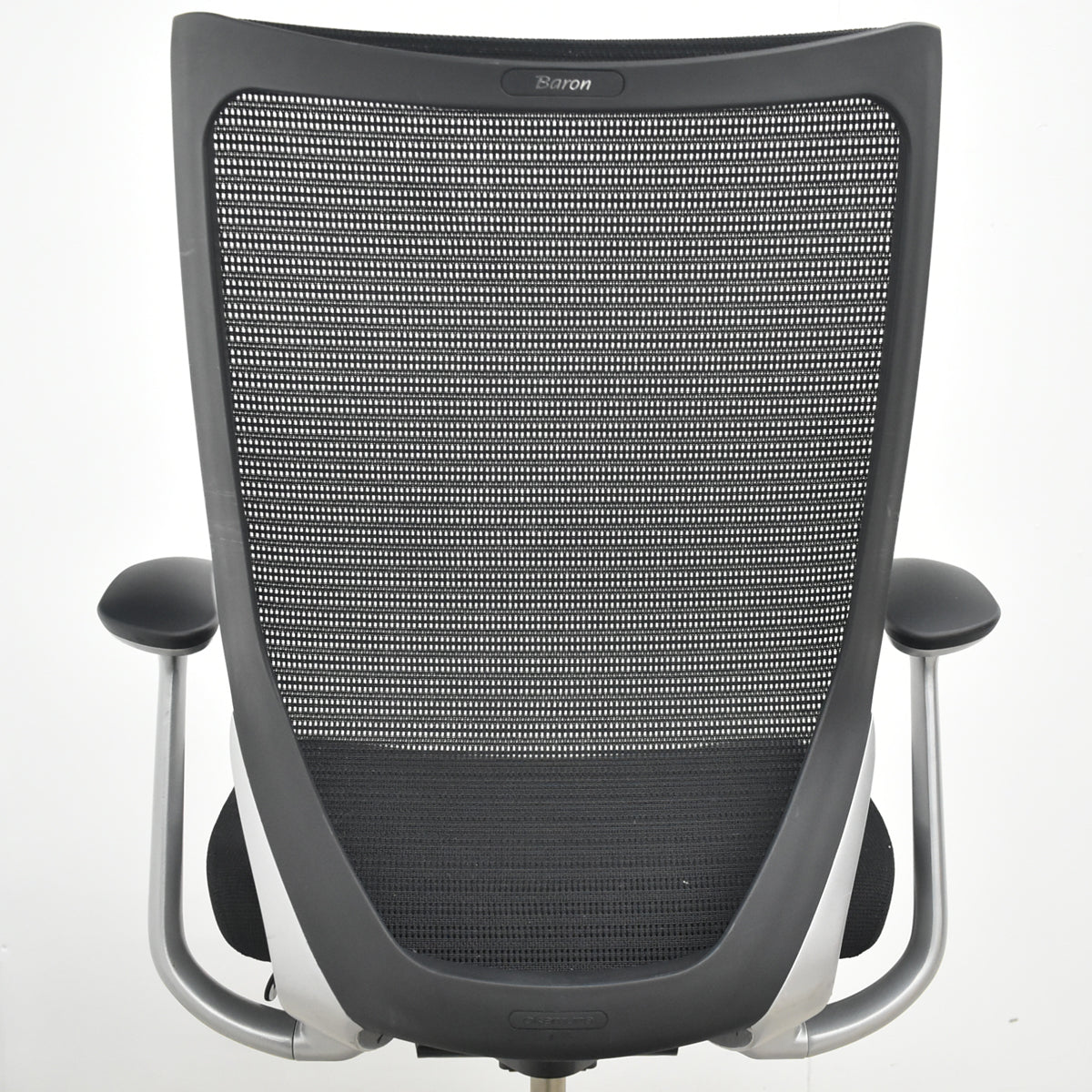 【中古】[難有]オカムラ　バロン　ハイバック　固定肘　シルバー脚　ブラック　2026072907【中古オフィス家具】
