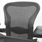 【中古】ハーマンミラー　アーロンチェア　Aサイズ　可動肘　ランバーサポート　前傾・リクライニング調整なし　昇降ガス新品　ブラック　2026073005【中古オフィス家具】