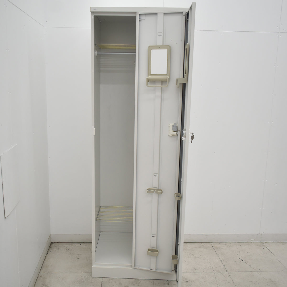 【中古】ナイキ　BLN型２人用ロッカー　幅600　2026080503【中古オフィス家具】