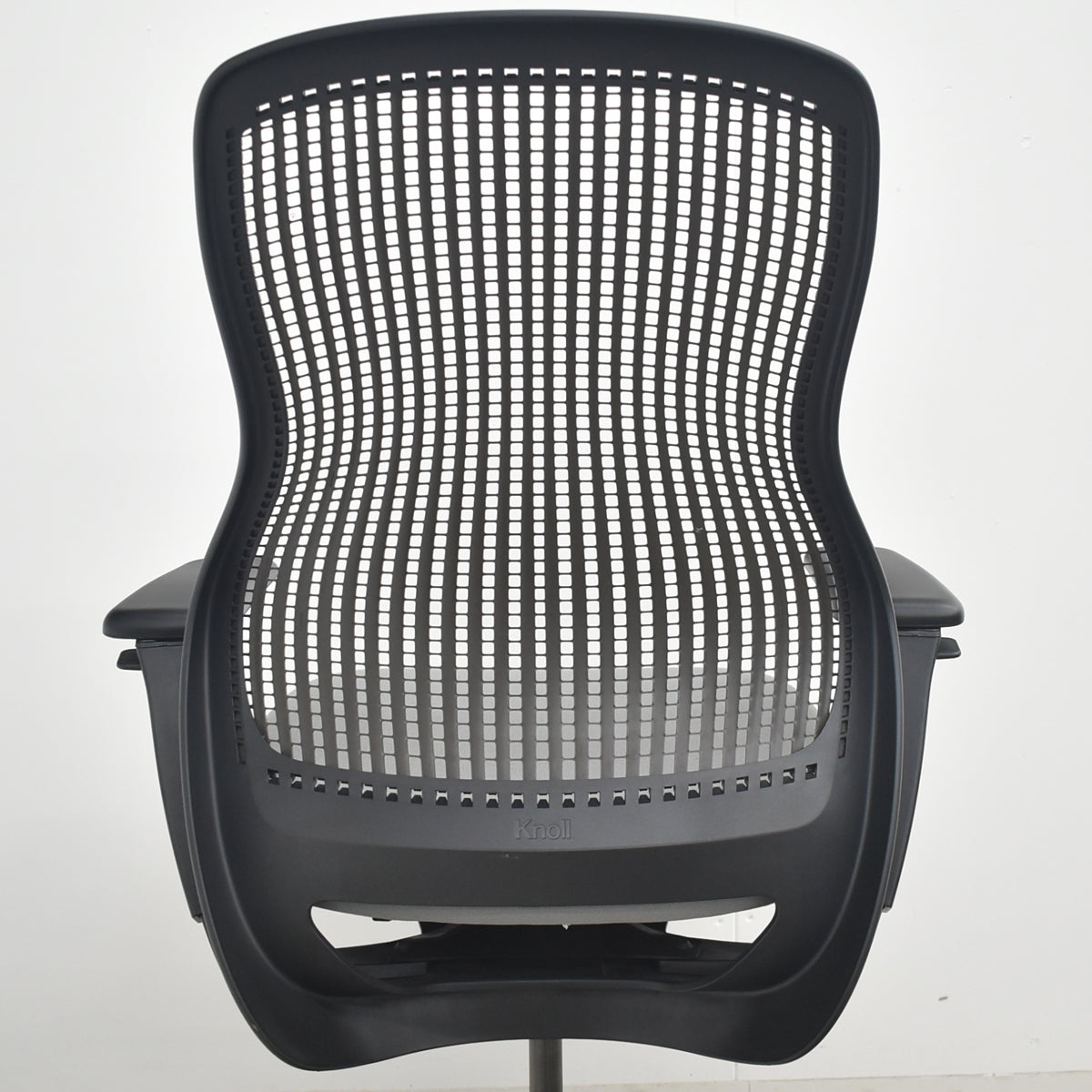 【中古】Knoll　リジェネレーション　可動肘（ハイパフォーマンス肘）ダイナミックサスペンション　グレー　2026080702【中古オフィス家具】