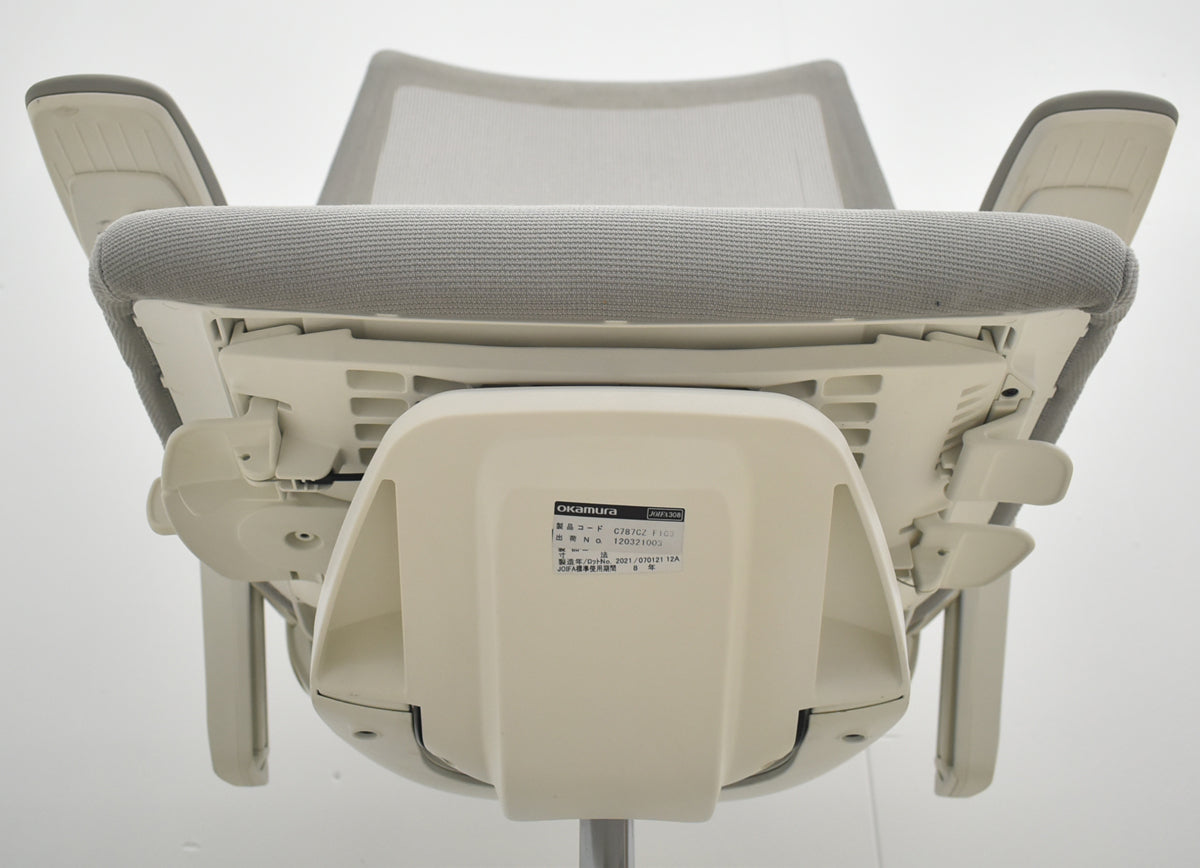 【中古】オカムラ　フィノラ　ハイバック　４Ｄ可動肘　ランバーサポート　ホワイトフレーム　ポリッシュ　2021年製　ライトグレー　2026081005【中古オフィス家具】