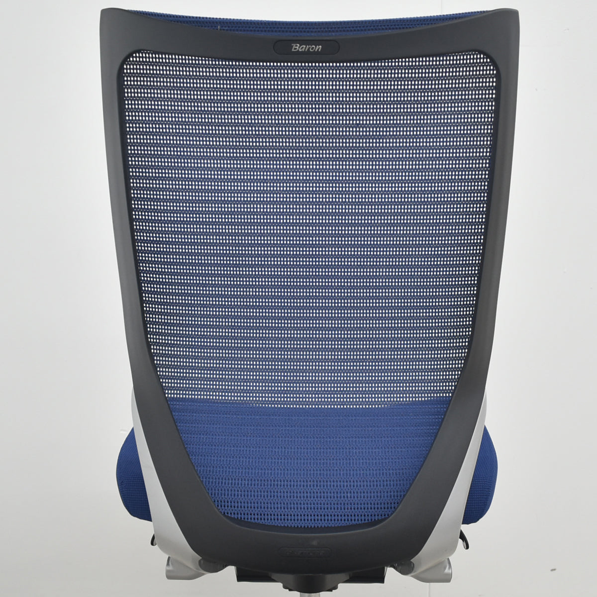【中古】オカムラ　バロン　ハイバック　肘なし　ミディアムブルー　2026081803【中古オフィス家具】