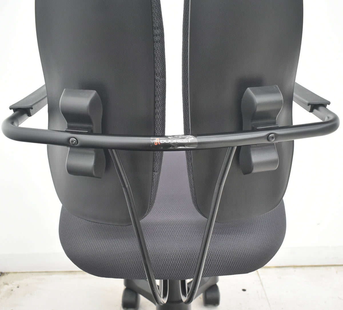 【中古】デュオレスト　コンフィー　DR-260　固定肘　ブラック　2026081906【中古オフィス家具】