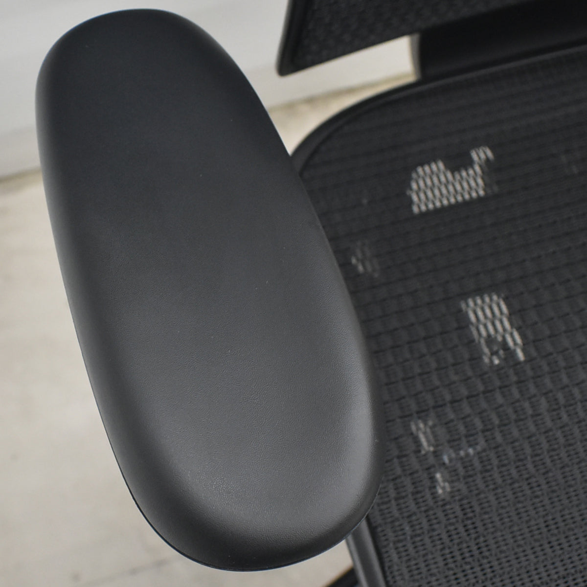 【中古】株式会社COFO（FOS）COFO Chair Pro　ヘッドレスト　フットレスト　ハンガー　ランバーサポート　ウレタンキャスター　ブラック　2026082607【中古オフィス家具】