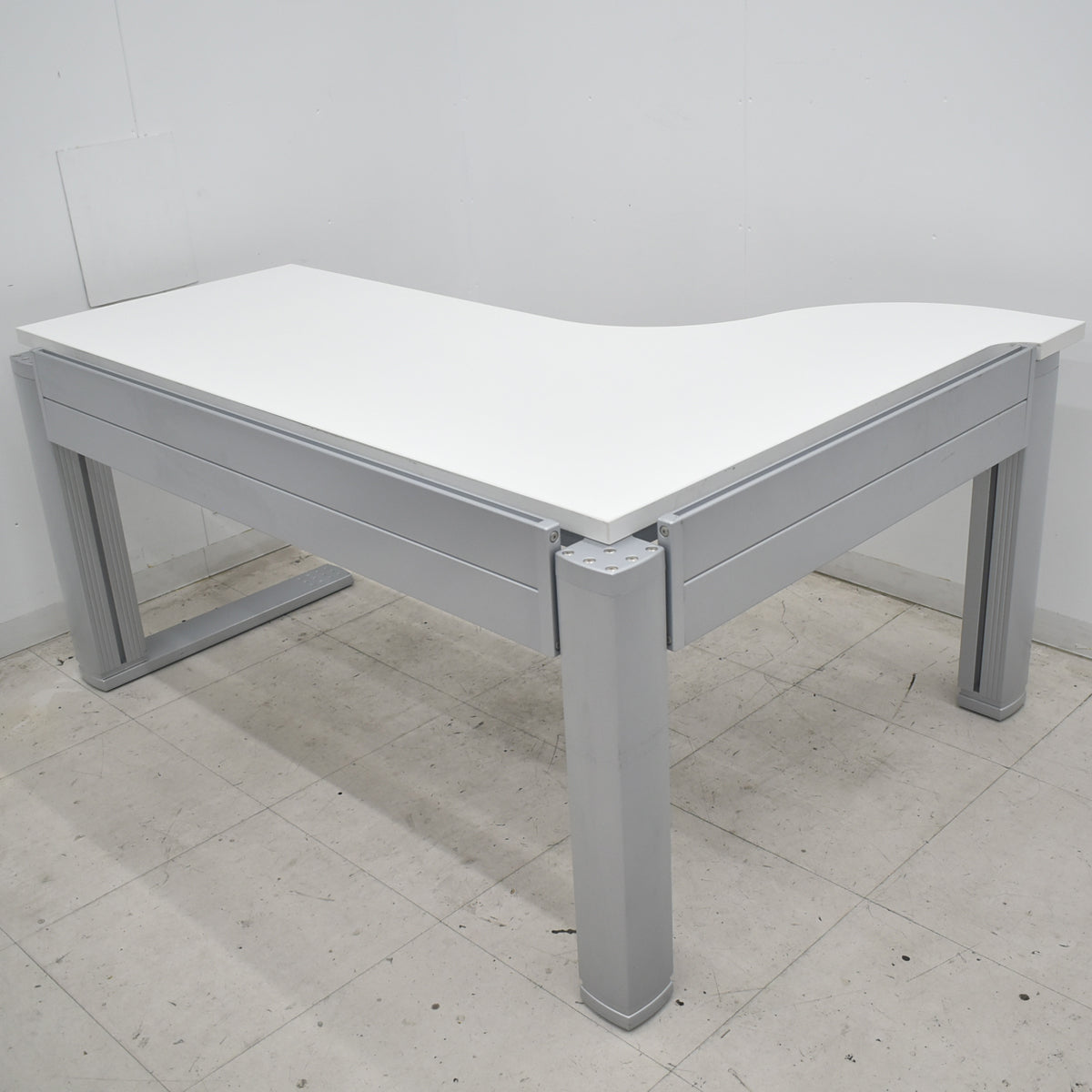 【中古】プラス　XF　L型デスク　引き出し付　ホワイト　幅1650　2026082702【中古オフィス家具】