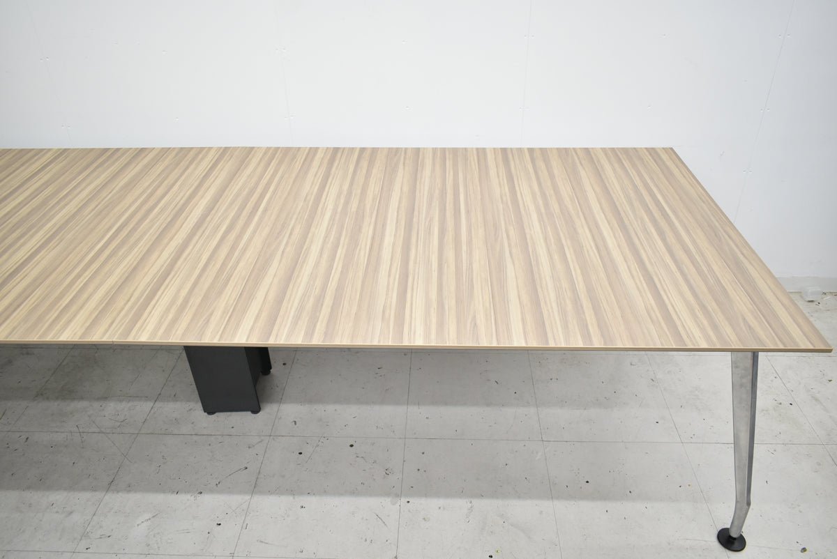 【中古】コクヨ　SAIBI　大型会議テーブル　ポリッシュ　配線ダクト付　幅3200　2026091504【中古オフィス家具】