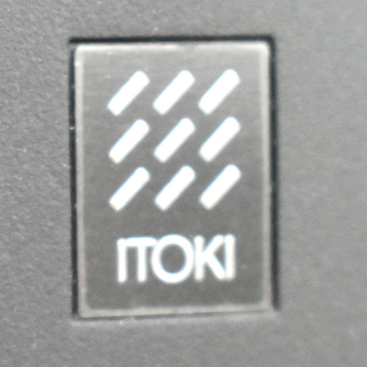 【中古】イトーキ　スピーナ　固定肘　アクティブランバーサポート　エラストマーバック　ポリッシュ　ブラック　2026092503【中古オフィス家具】