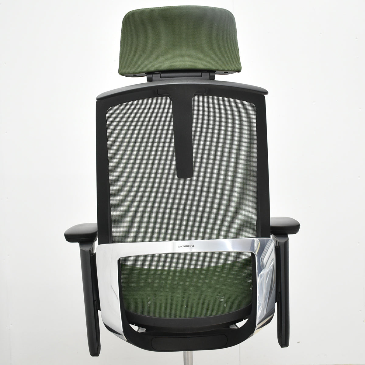 【中古】オカムラ　フィノラ　エクストラハイバック　可動ヘッドレスト　４Ｄ可動肘　ハンガー　ポリッシュ　ダークグリーン　2026092803【中古オフィス家具】