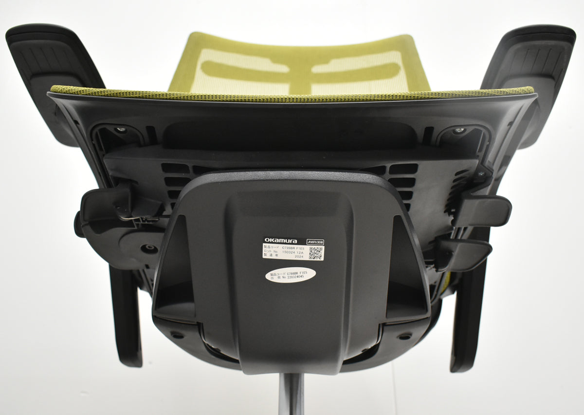 【中古】オカムラ　フィノラ　ハイバック　４Ｄ可動肘　ハンガー　ポリッシュ　2024年製　グリーン　2026092804【中古オフィス家具】