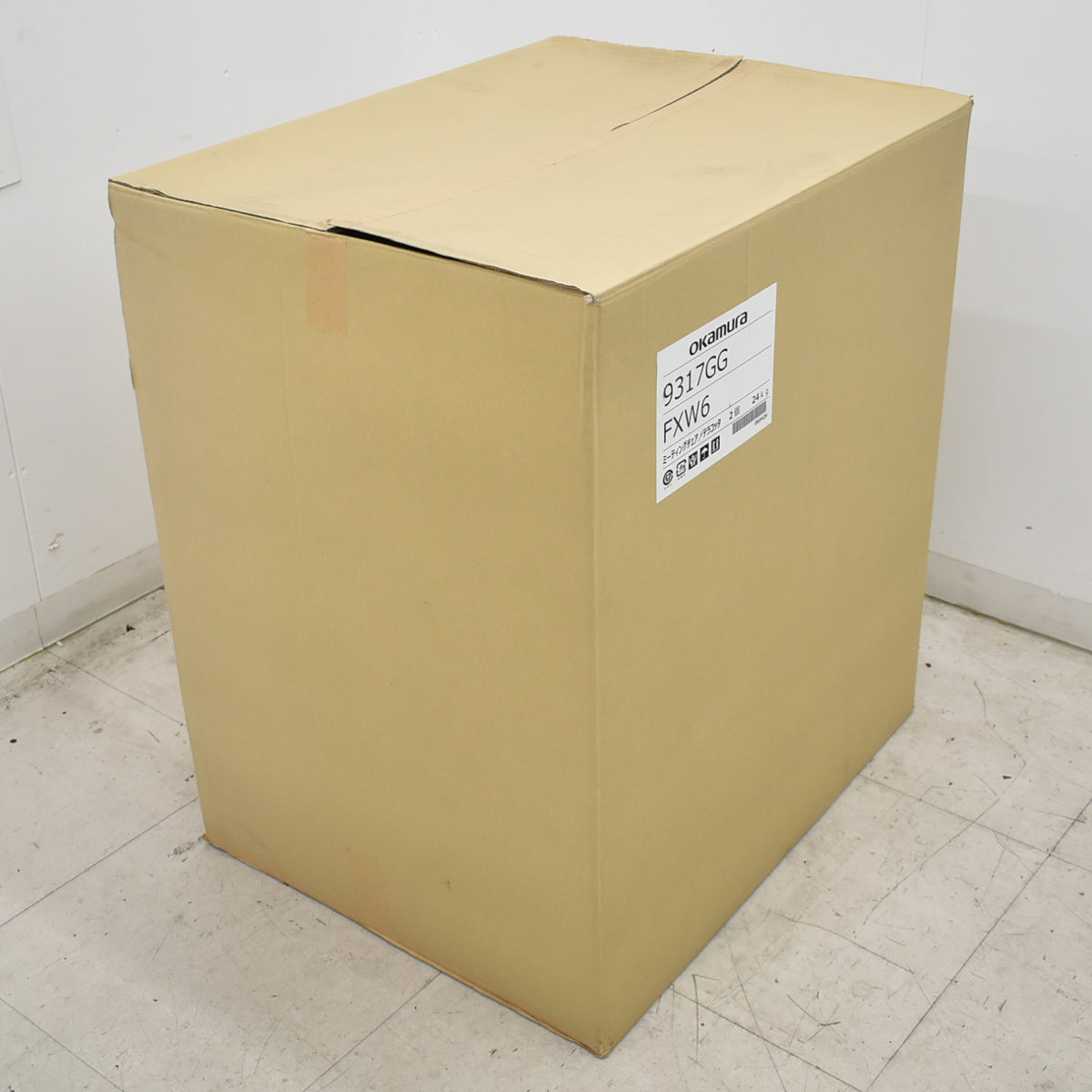 【中古】[新品未使用品]オカムラ　クリール　バックフックシェル　メモ台付　ミーティングチェア　ナイロンキャスター　2026093002【中古オフィス家具】