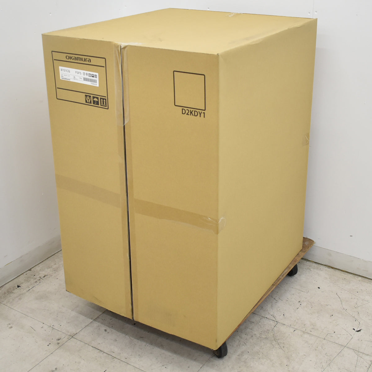 【中古】[新品未使用品]オカムラ　L450　ミーティングチェア　多目的チェア　背大型　2026093003【中古オフィス家具】